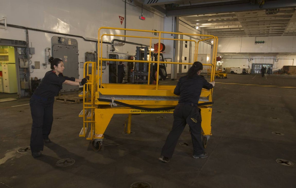 El &#039;Juan Carlos I&#039; ultima los detalles para participar en la misión de Apoyo a Irak