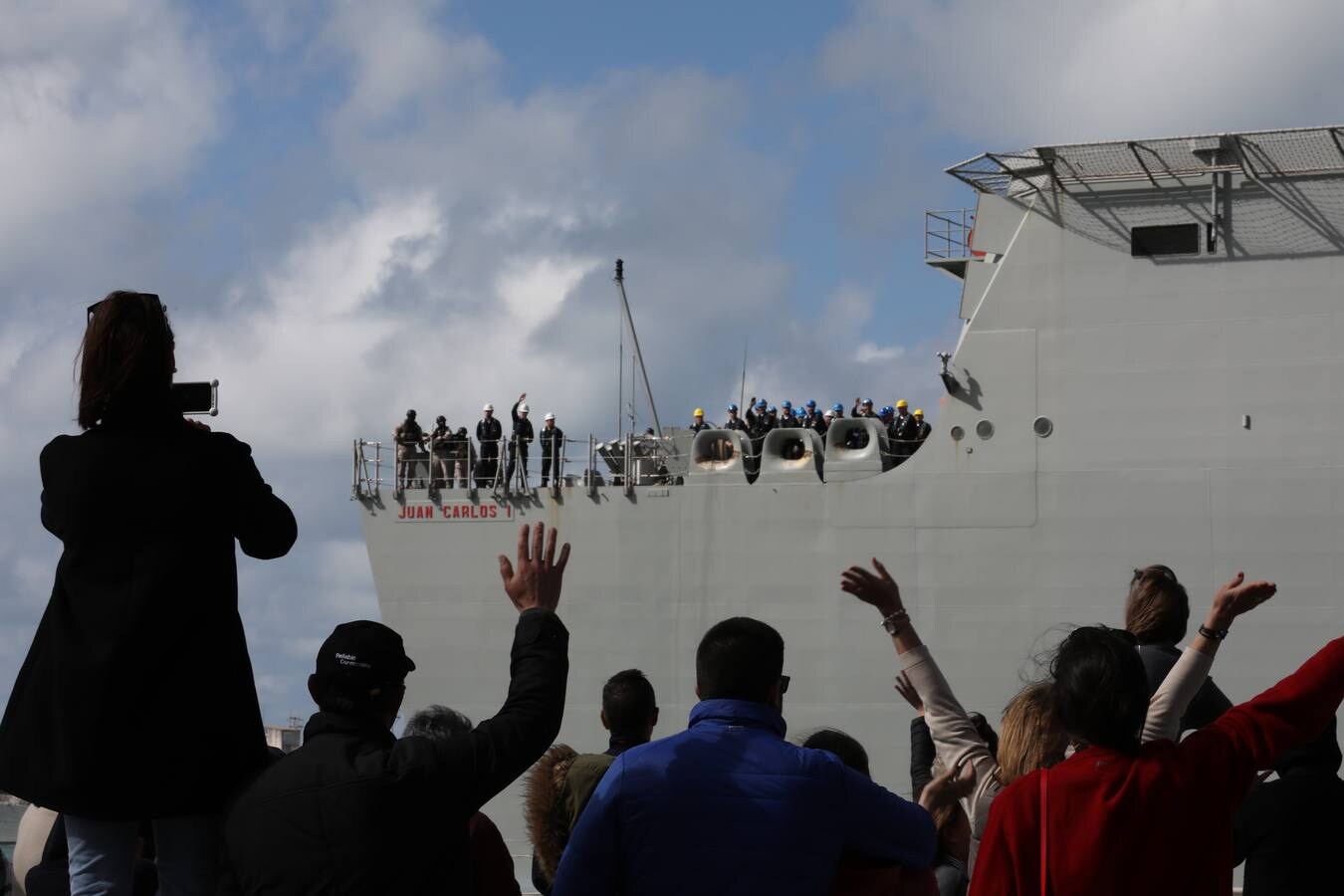 Fotos: Despedida al &#039;Juan Carlos I&#039; en la Base Naval de Rota