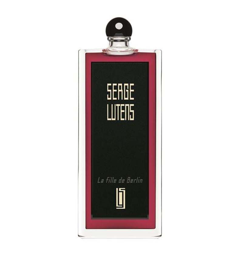 Vintage: La fille de Berlín. Está inspirada en el misterio del Berlín de los años 20, en su aroma predomina la rosa roja, un perfume que se interrumpe con la nota intensa de pimiento picante. Precio: 188 euros