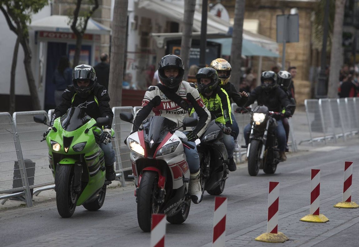Ambiente de la motorada en El Puerto de Santa María