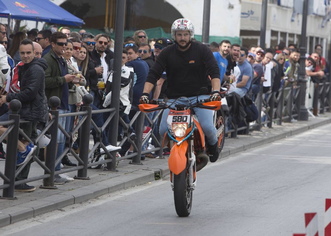 Ambiente de la motorada en El Puerto de Santa María