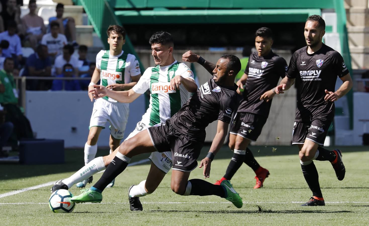 El Córdoba CF-SD Huesca, en imágenes