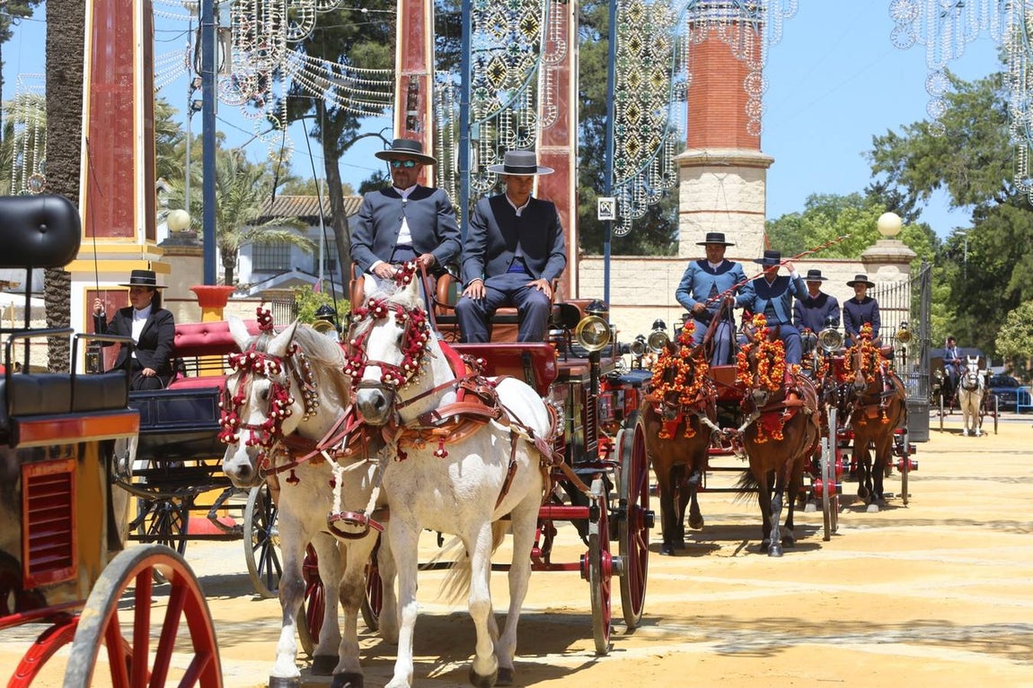 FOTOS: Ambientazo en la Feria del Caballo de Jerez este domingo