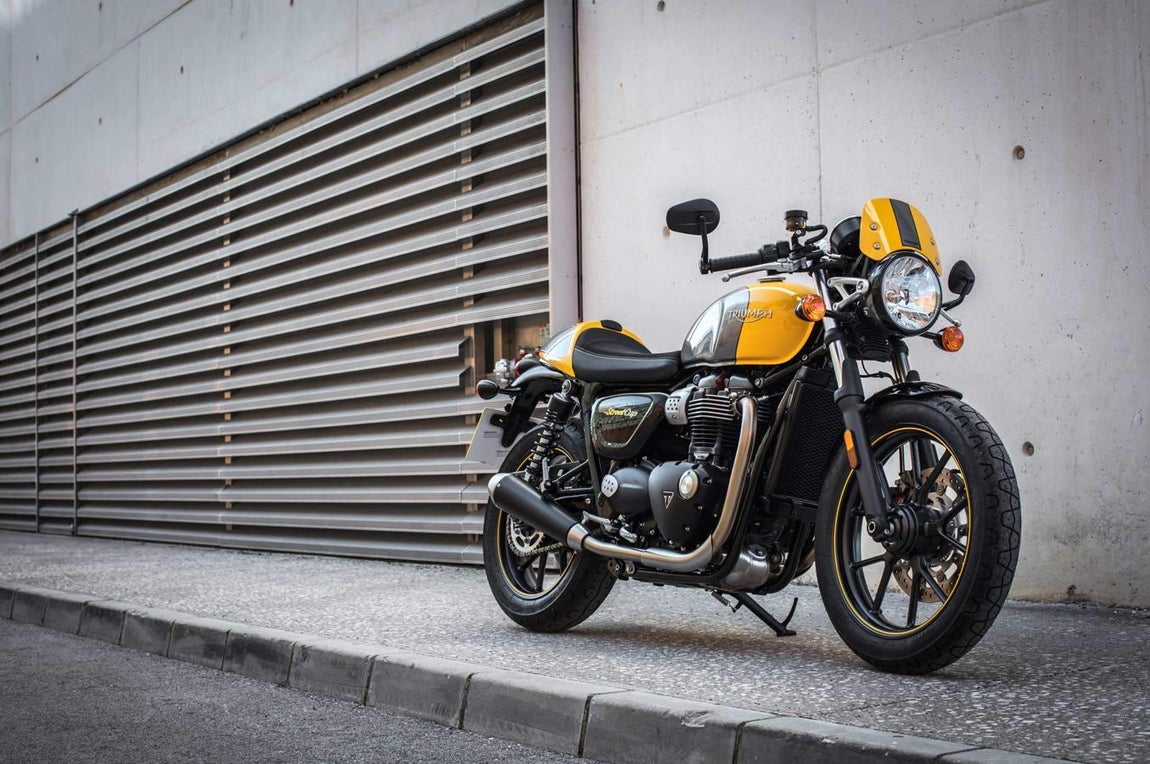 Triumph Street Cup. Una de las marcas que más están sacando provecho de la moda de las Café Race es el fabricante británico Triumph