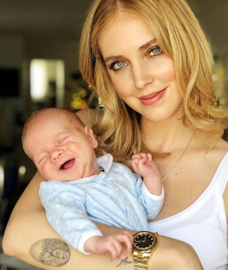 Chiara Ferragni cumple 31 años con su mejor regalo, su hijo Leo, en brazos. 