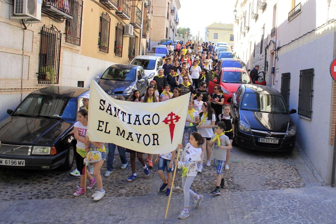 La marcha del colegio Santiago el Mayor, en imágenes