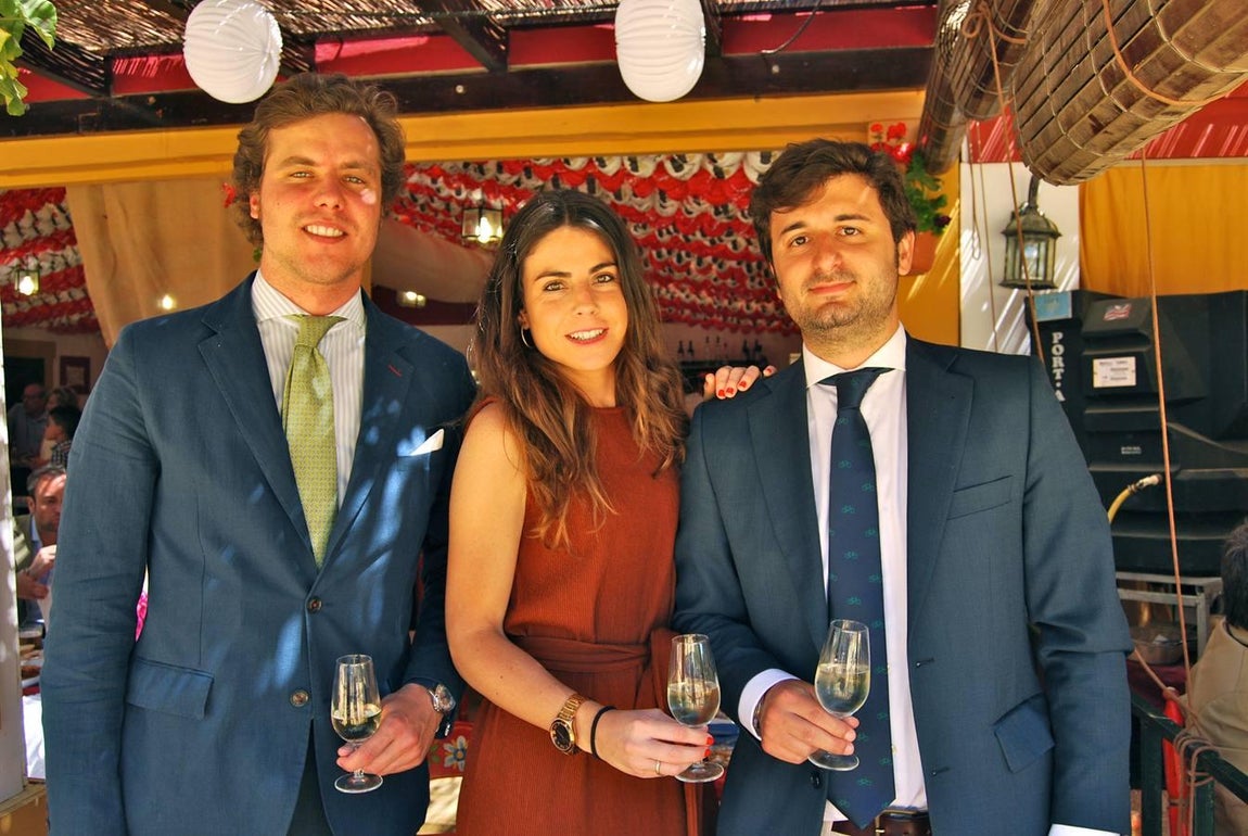 Patricio García-Jarana, Mercedes Fernández y Andrés Carvajal