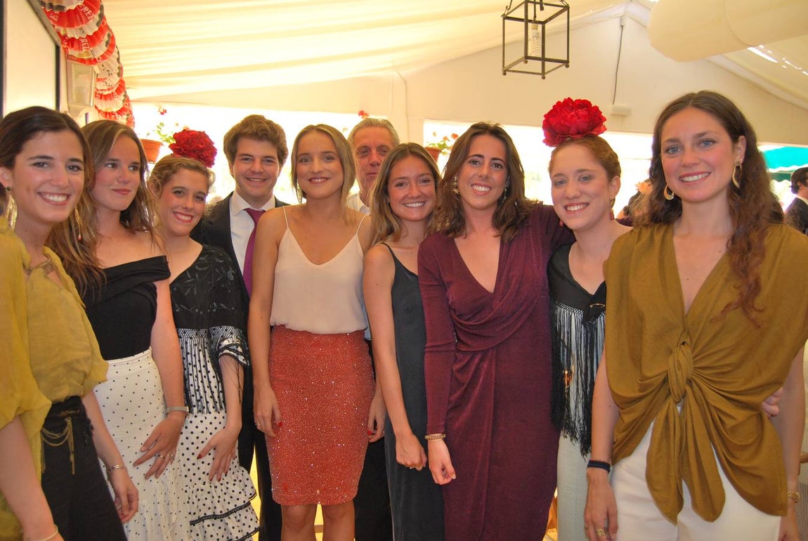 : Dos Juanes muy bien rodeados