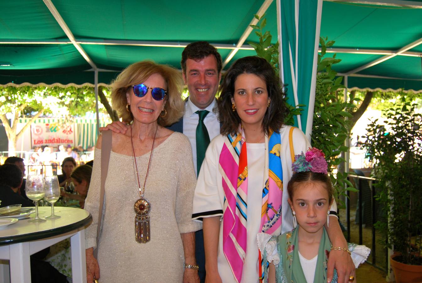 Cristina Cologán, Perico Domecq, Patricia Salinas y su hija