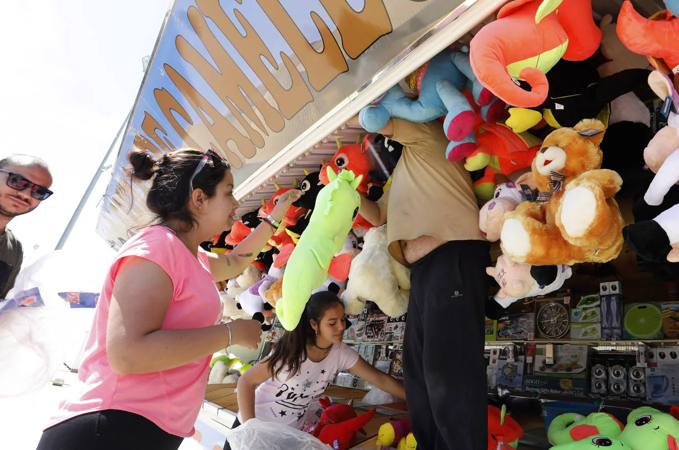 Preparativos de la Feria de Mayo de Córdoba de 2018, en imágenes