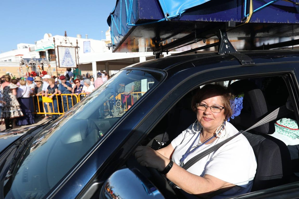 Fotos: La Hermandad de Cádiz cruza el río Guadalquivir