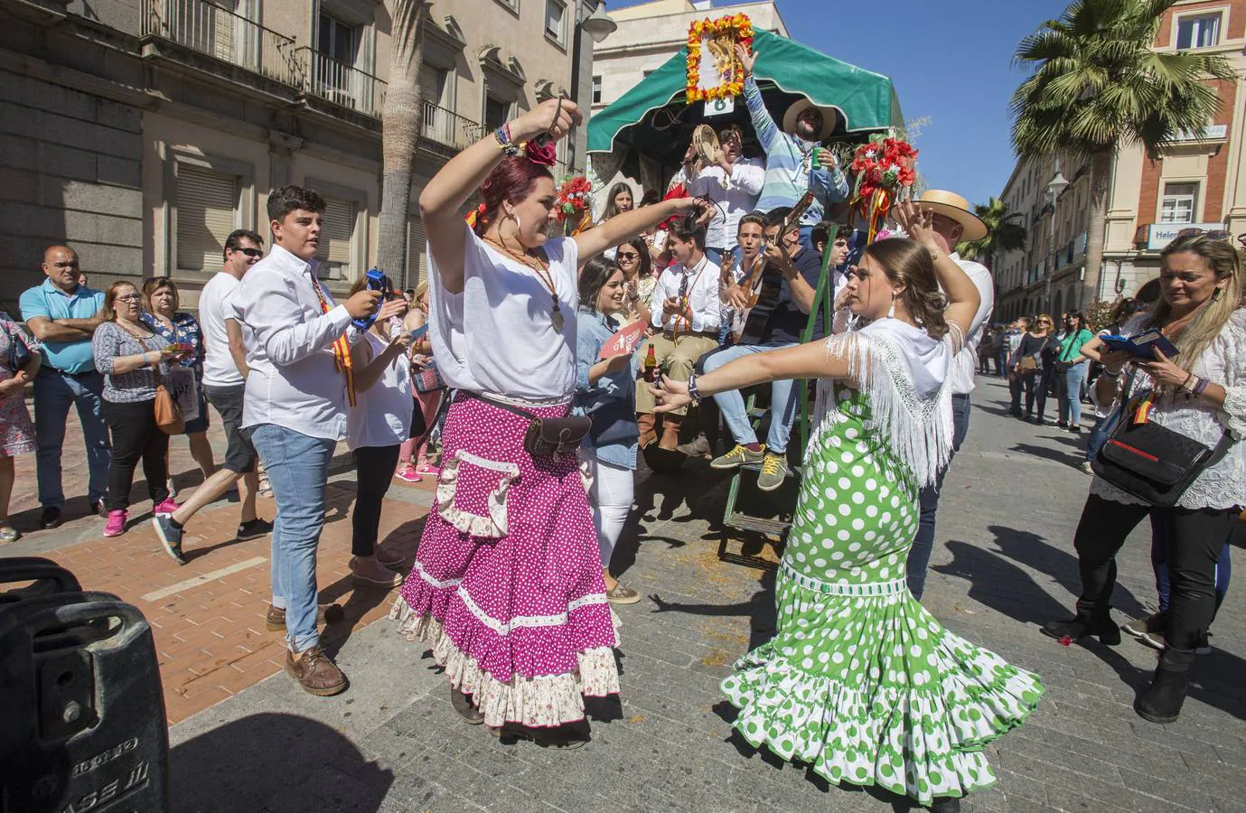 El Rocío 2018 en imágenes: salida de la Hermandad de Emigrantes en Huelva