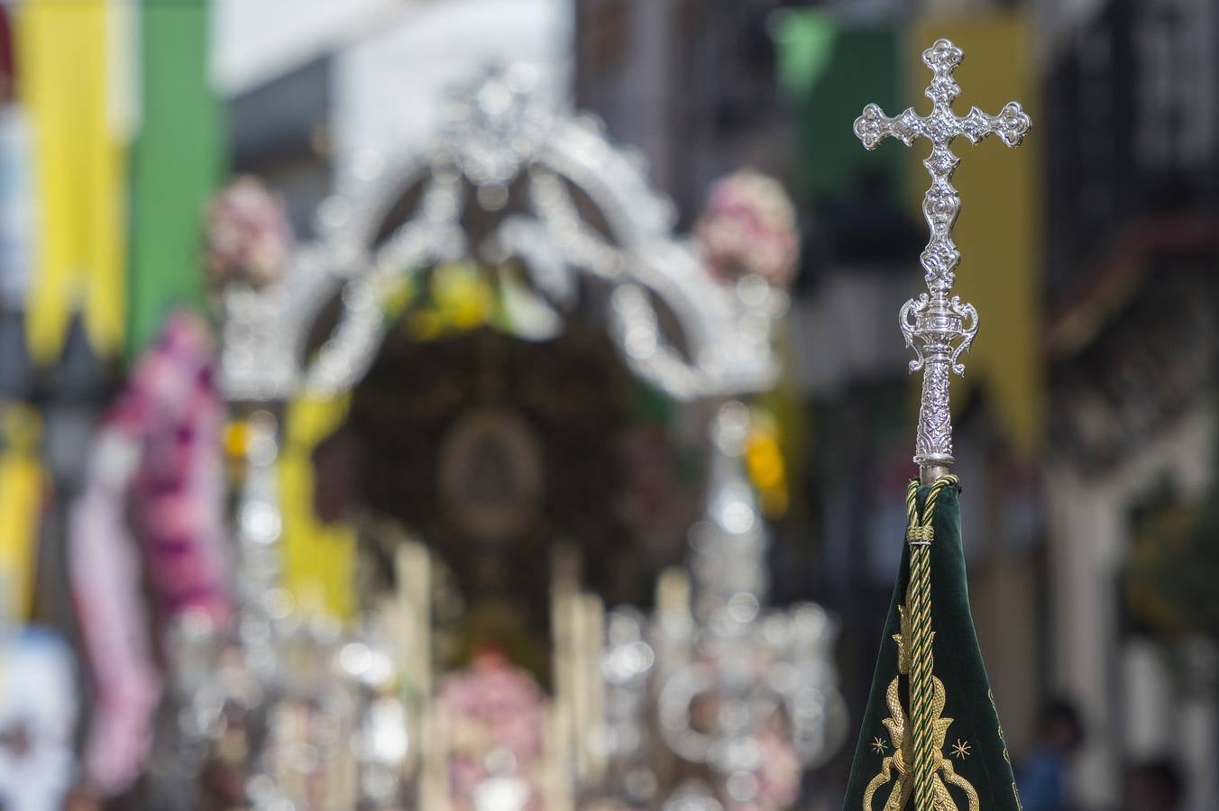 Imágenes del Rocío 2018 en Sevilla: salida de la hermandad de Gines