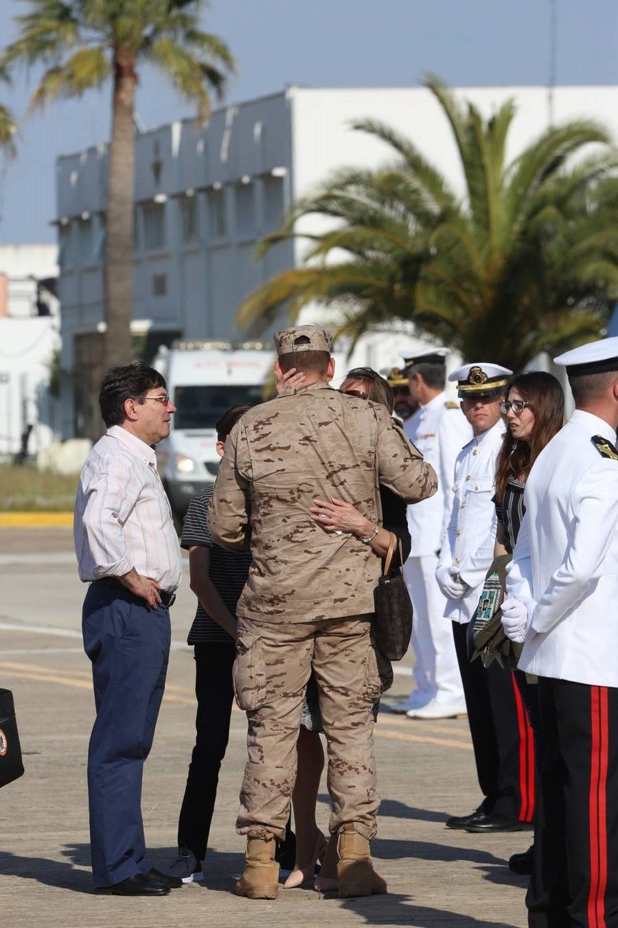 Fotos: Llegada del cuerpo de Antonio Carrero Jiménez a Rota