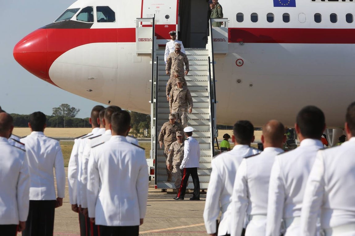 Fotos: Llegada del cuerpo de Antonio Carrero Jiménez a Rota