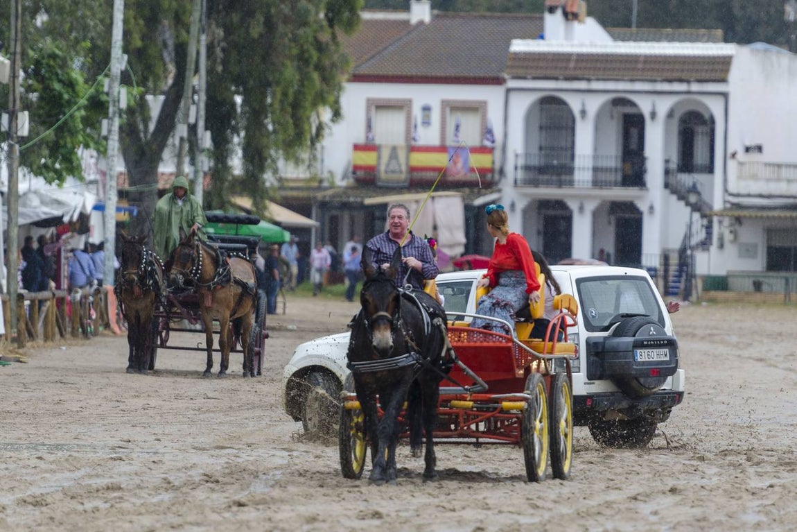 Chaparrones de mayo en el Rocío