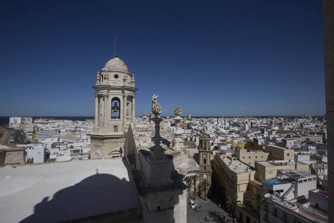 La catedral de Cádiz al descubierto