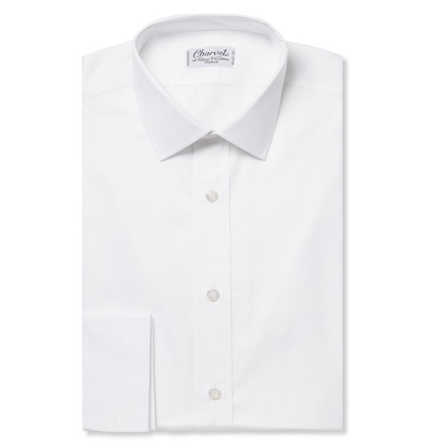 Camisa de Charvet. Camisa tipo Oxford con un brillo sutil que sirve como la columna vertebral de tu armario de trabajo (Precio: 450 euros).