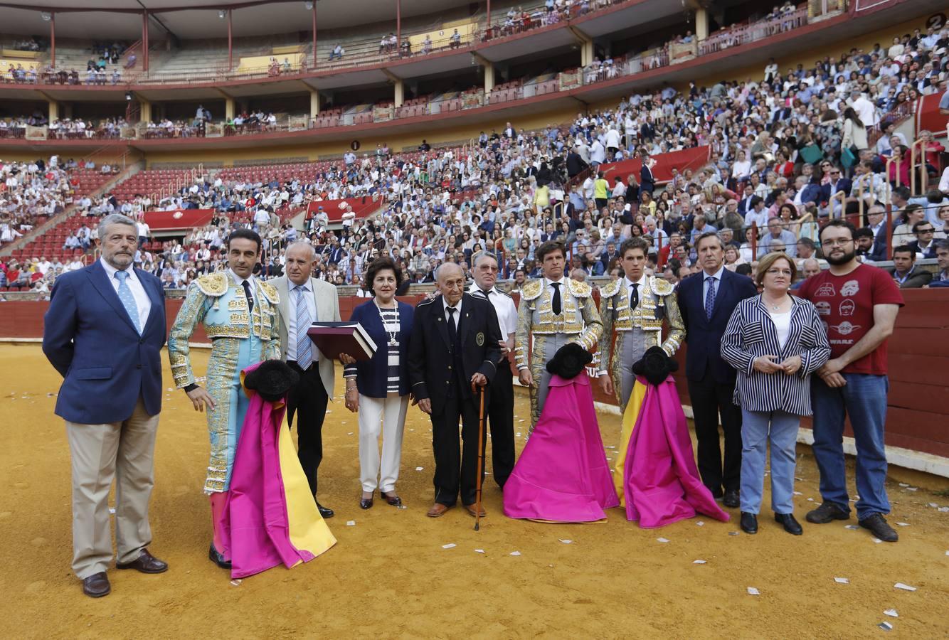 La corrida de El Juli, Ponce y Ginés Marín en Córdoba, en imágenes