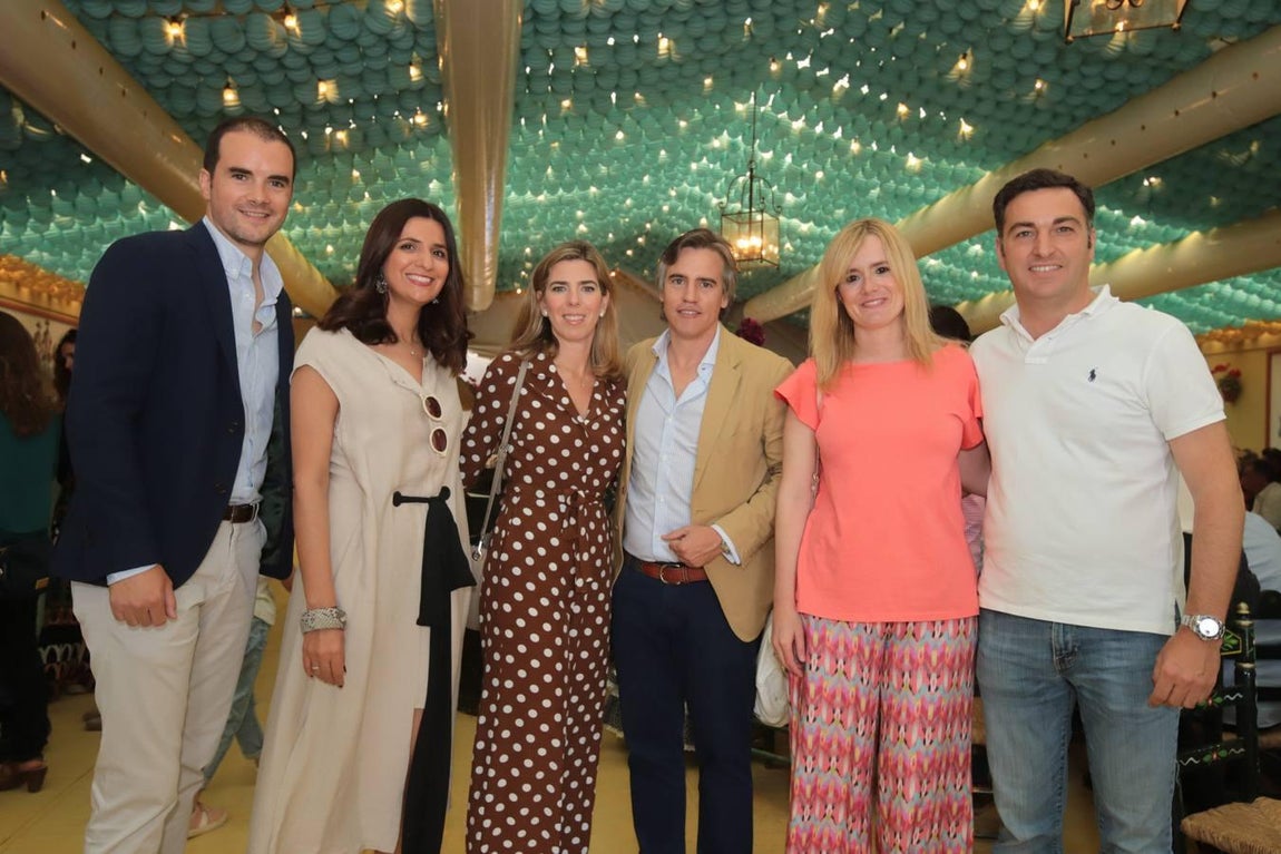 Ambiente de las casetas el sábado de Feria de Córdoba