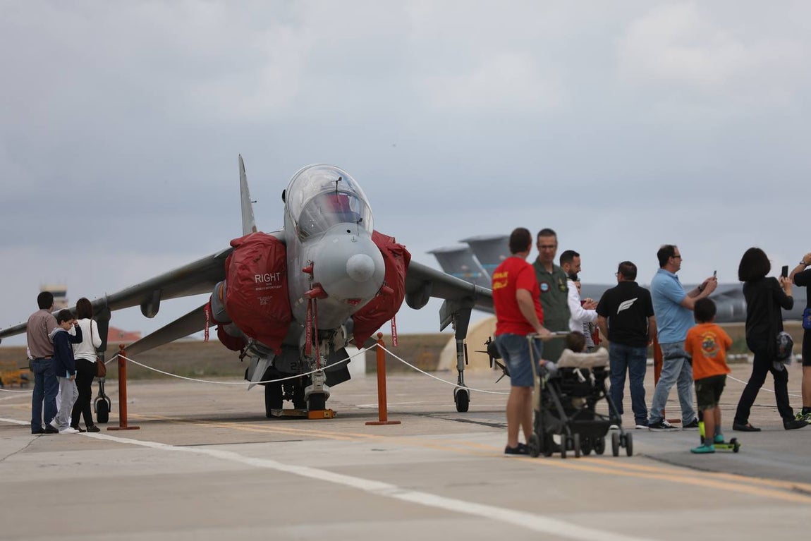 Celebración del Día de las Fuerzas Armadas en la base Naval de Rota
