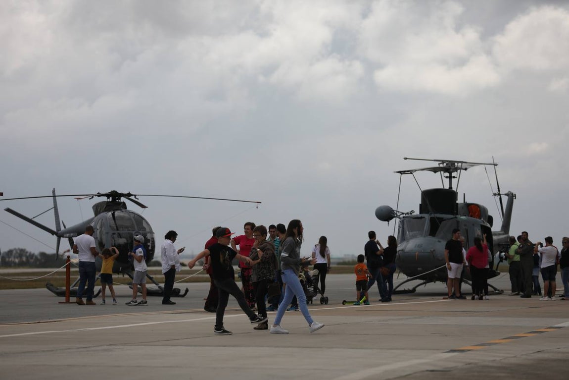 Celebración del Día de las Fuerzas Armadas en la base Naval de Rota