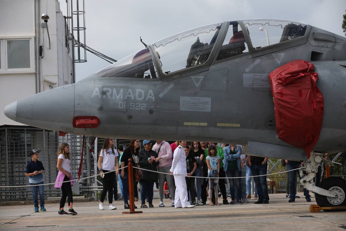 Celebración del Día de las Fuerzas Armadas en la base Naval de Rota