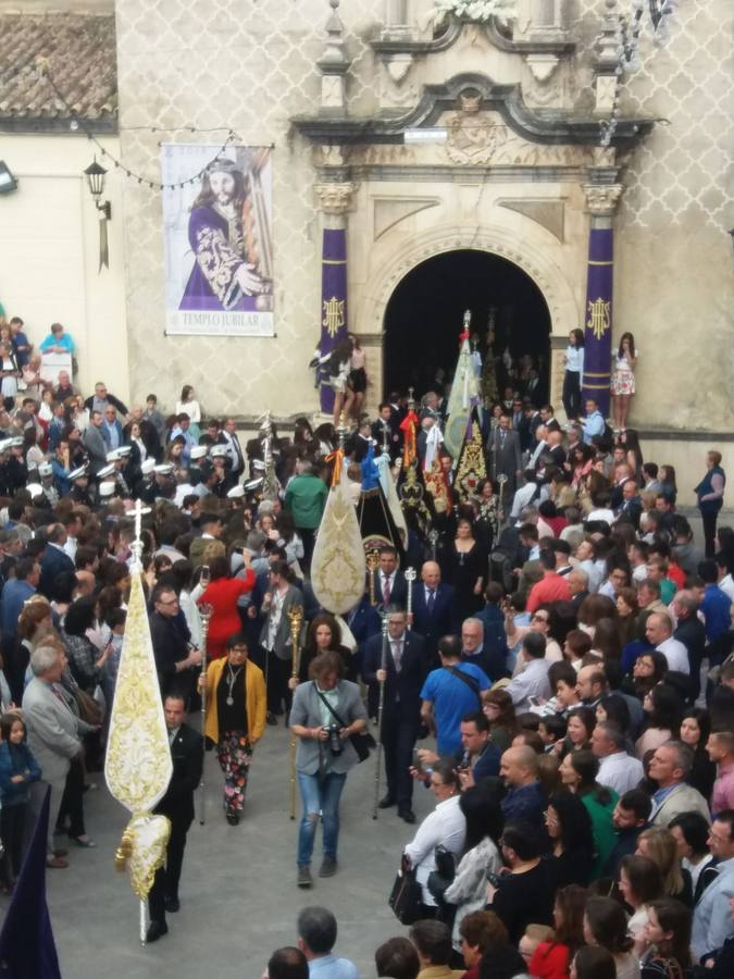 En imágenes, la salida extraordinaria de Jesús Nazareno en Priego de Córdoba
