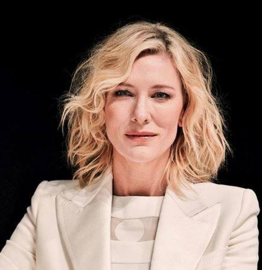 Wavy Bob. El corte bob a la altura de la mandíbula sigue siendo una apuesta triunfadora. Es favorecedor y admite llevarlo liso o rizado, como lo lleva Cate Blanchett.