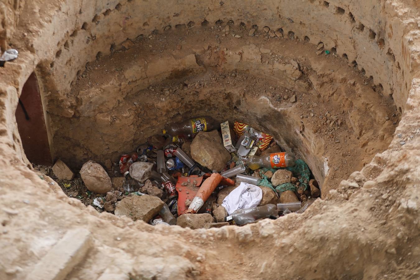 En imágenes, el deterioro de rincones históricos en el Casco de Córdoba