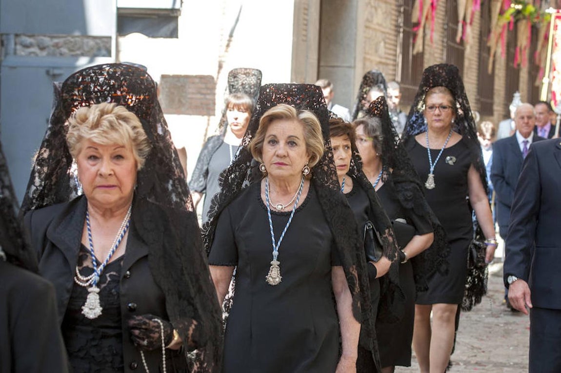 Un magno desfile en honor al Santísimo