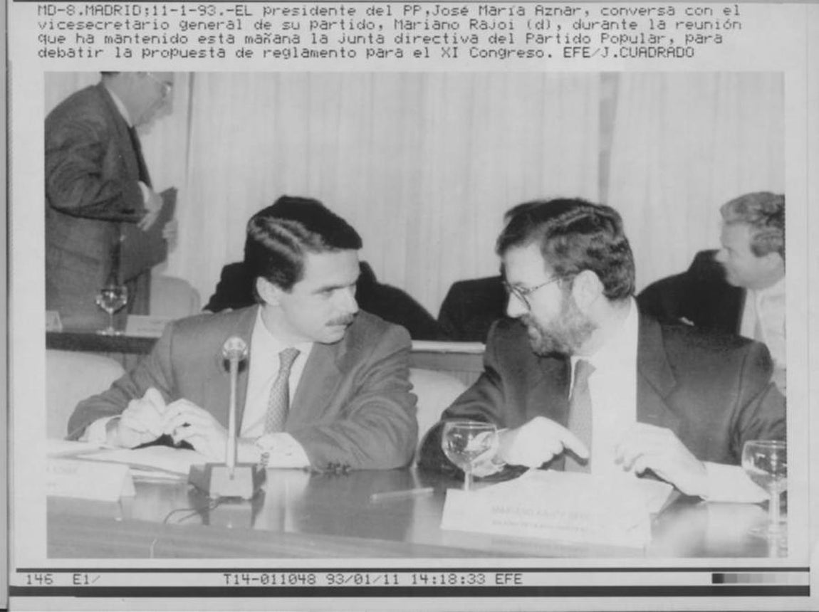 En 1993 José María Aznar lo designa como vicesecretario general del PP. 