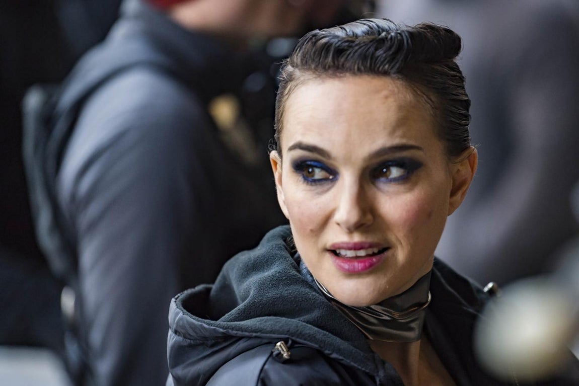 Neta-Lee Hershlag. Natalie Portman es una actriz de origen israelí, de ahí su nombre. El apellido lo eligió en honor a su abuela, peus era su apellido de soltera