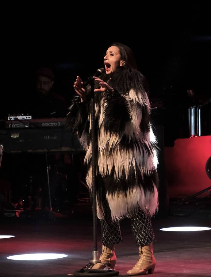 En imágenes, el concierto de Luz Casal en Sevilla