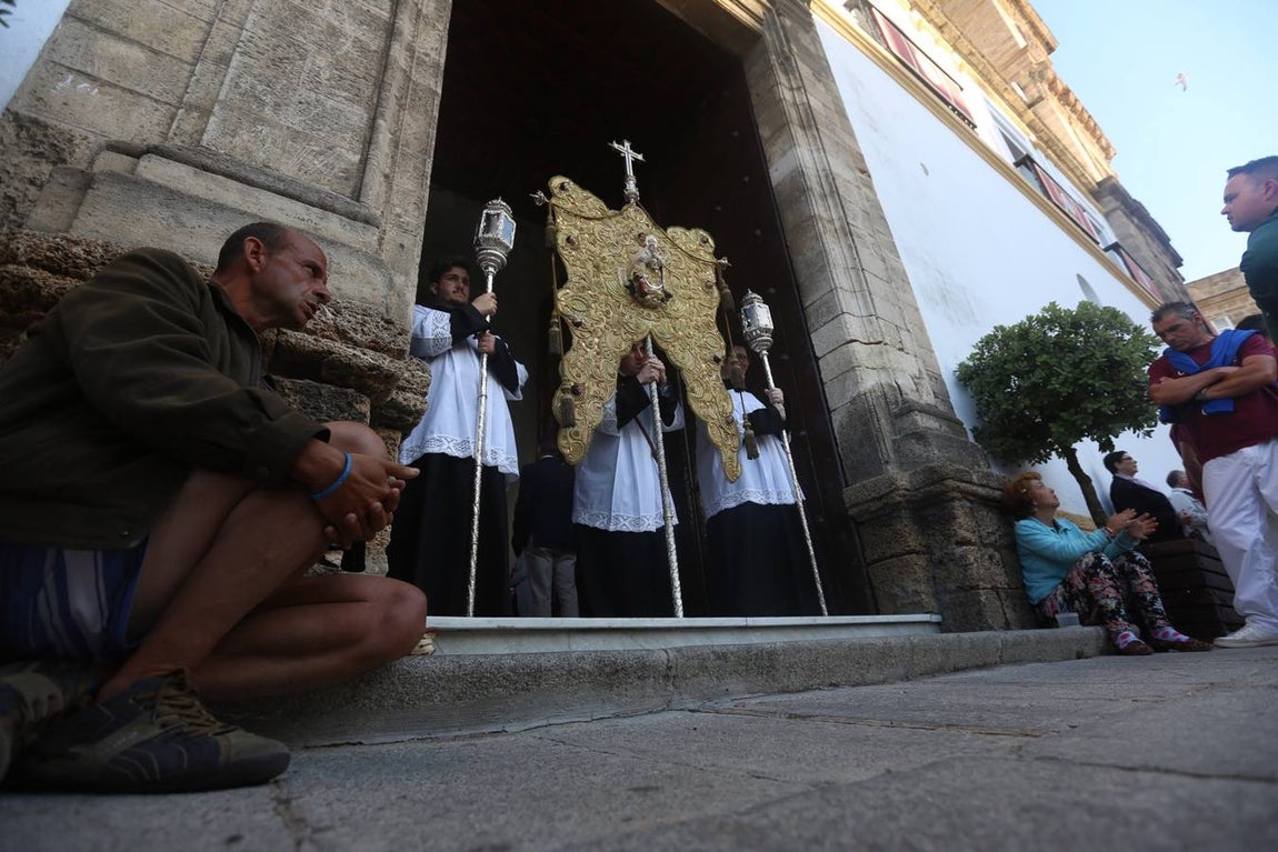 Traslado de la Patrona desde Santo Domingo a Santa Cruz