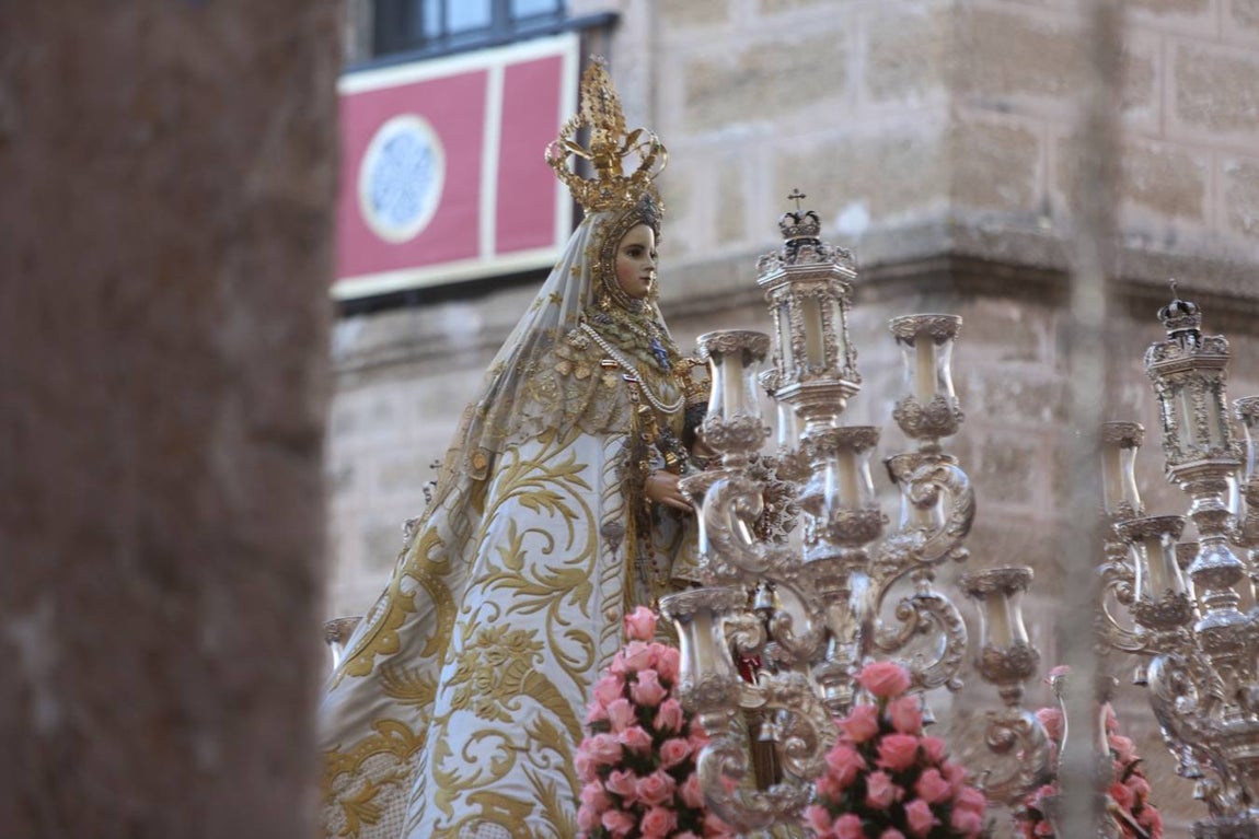 Traslado de la Patrona desde Santo Domingo a Santa Cruz