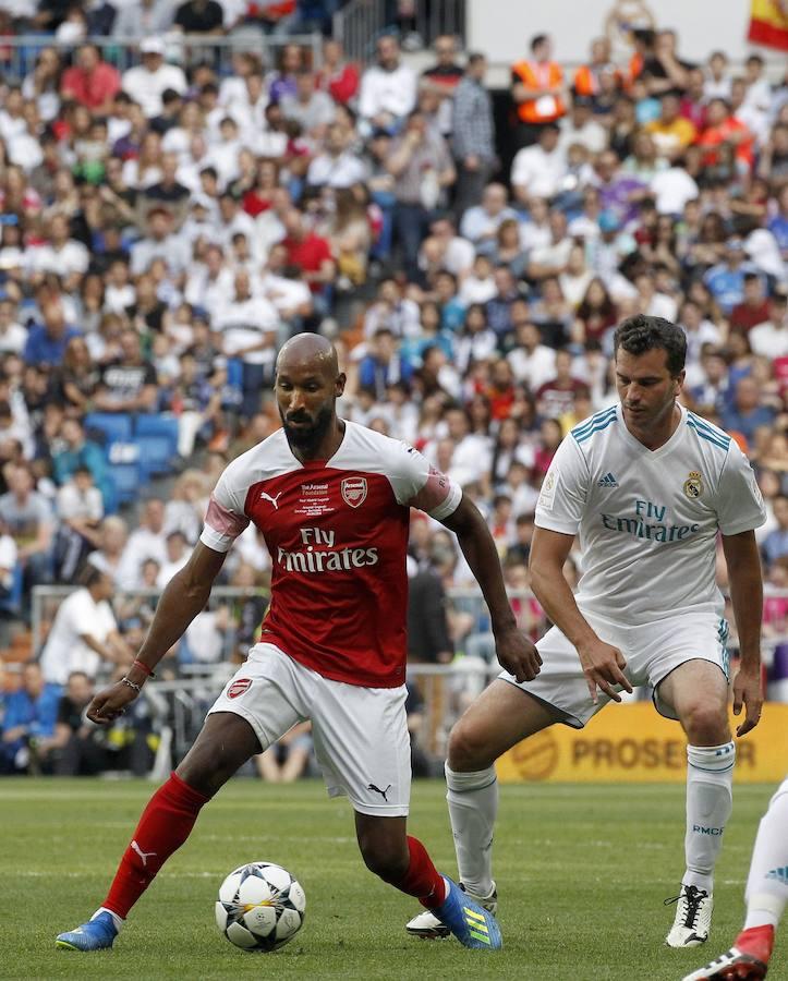 Anelka, que jugó en los dos equipos, ayer lució de rojo. 