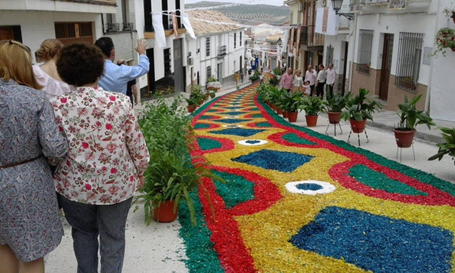 Así luce el colorido Corpus de Valenzuela