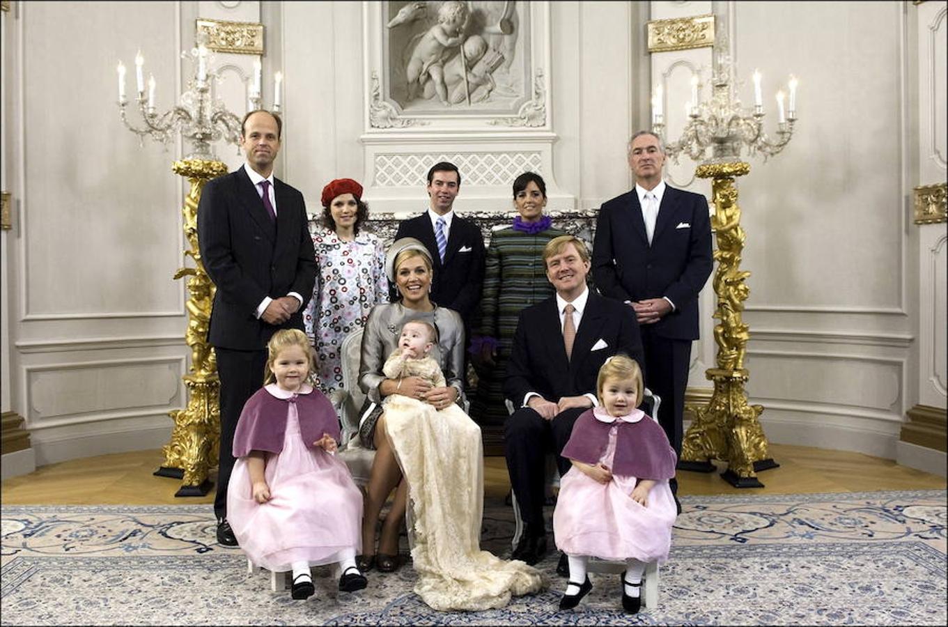 La Casa Real holandesa ha comunicado que la Reina Máxima está «conmocionada y desolada» tras la noticia del fallecimiento de su hermana pequeña, a la que estaba muy unida. 