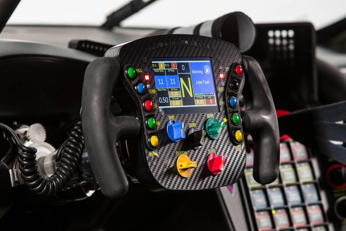 El Porsche 911 RSR es el 911 más rápido de la historia en pista. No es el 911 más potente de todos los tiempos, mérito que corresponde al 911 GT2 RS, ni el más veloz en línea recta. 