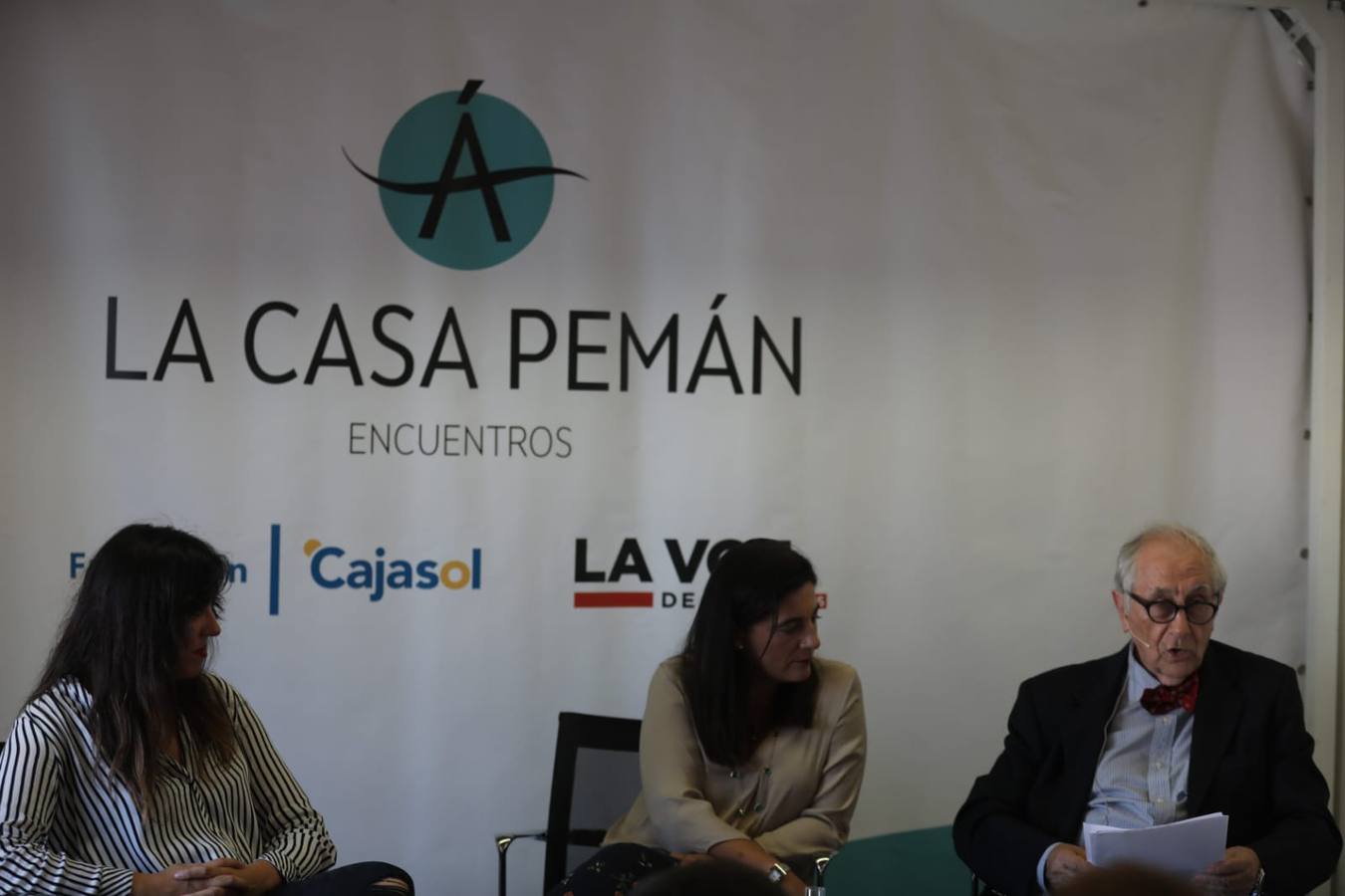 FOTOS: &#039;Poesía en el tiempo&#039; con Victoria Ash e Inocencio Arias