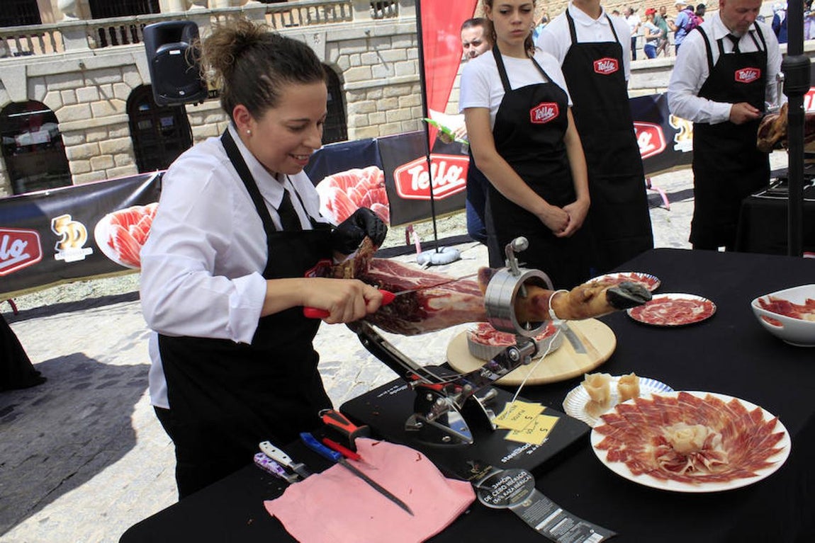 Tello celebra su 50 aniversario con el Campeonato Internacional Solidario de Cortadores de Jamón