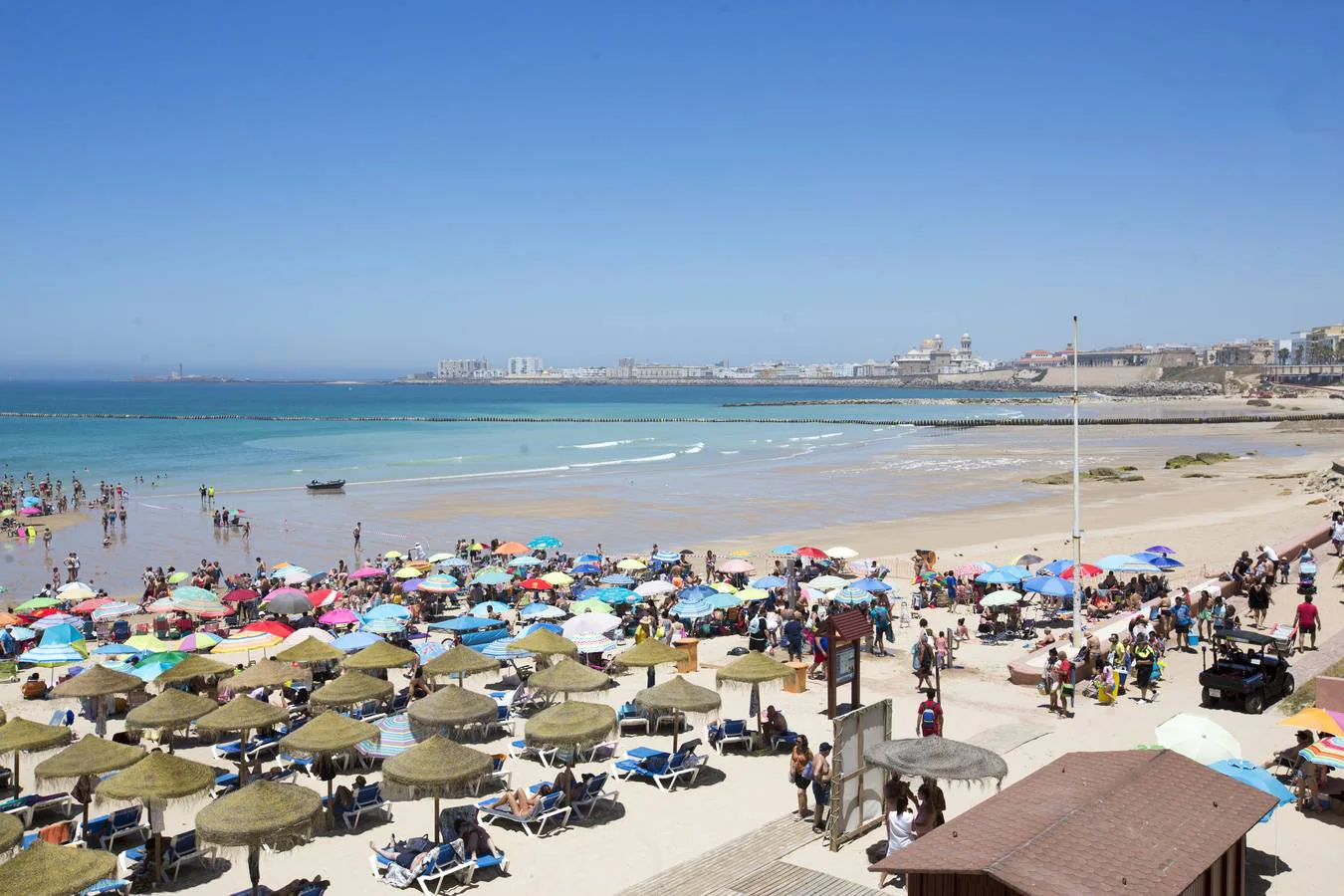 Playa de Santa María de Mar en Cádiz capital