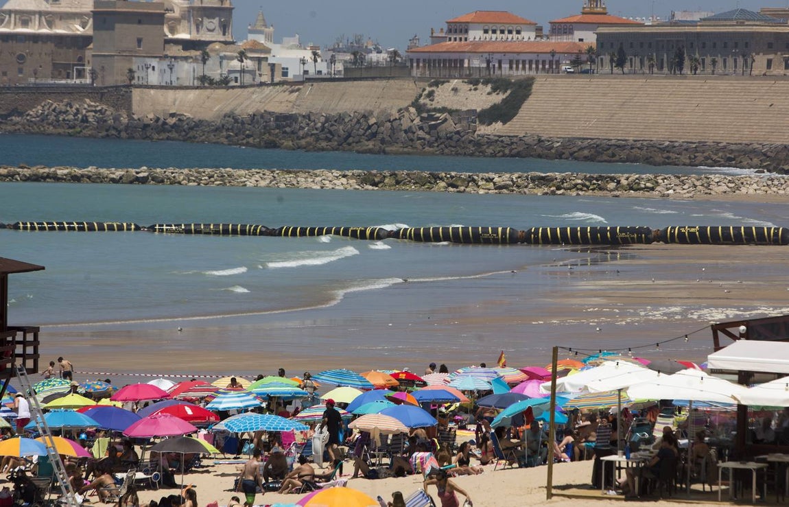 Playa de Santa María de Mar en Cádiz capital