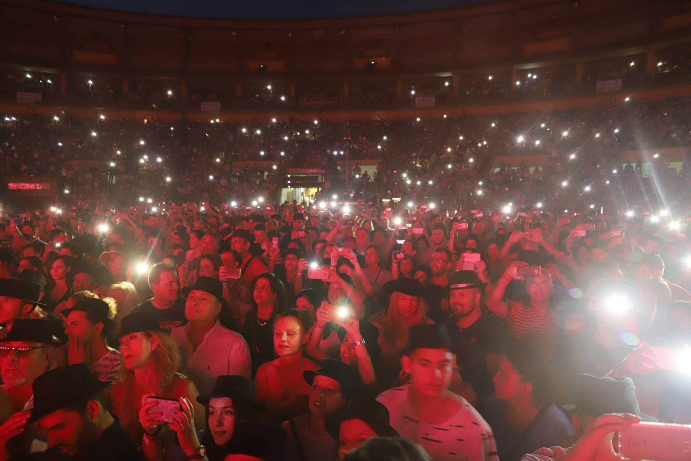 El concierto de El Barrio en Córdoba, en imágenes