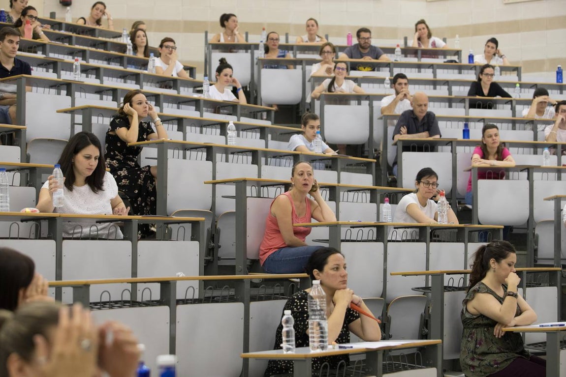 Las oposiciones a Secundaria en Córdoba, en imágenes