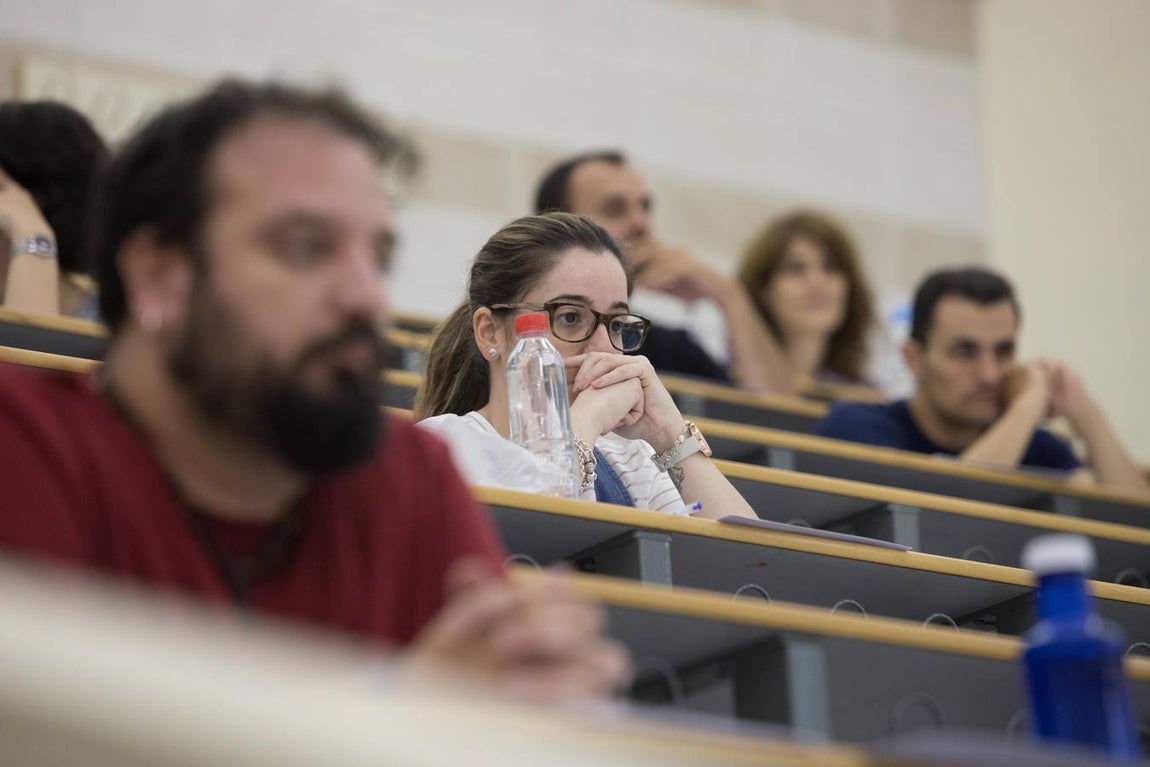 Las oposiciones a Secundaria en Córdoba, en imágenes