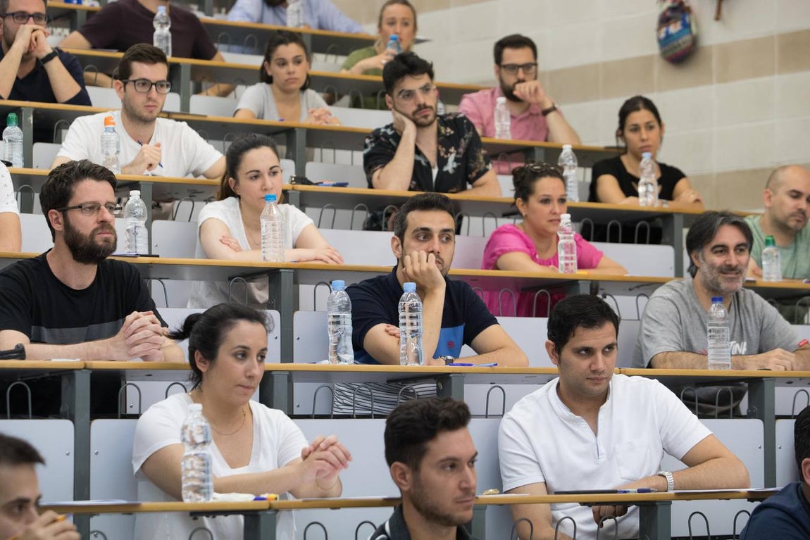 Las oposiciones a Secundaria en Córdoba, en imágenes