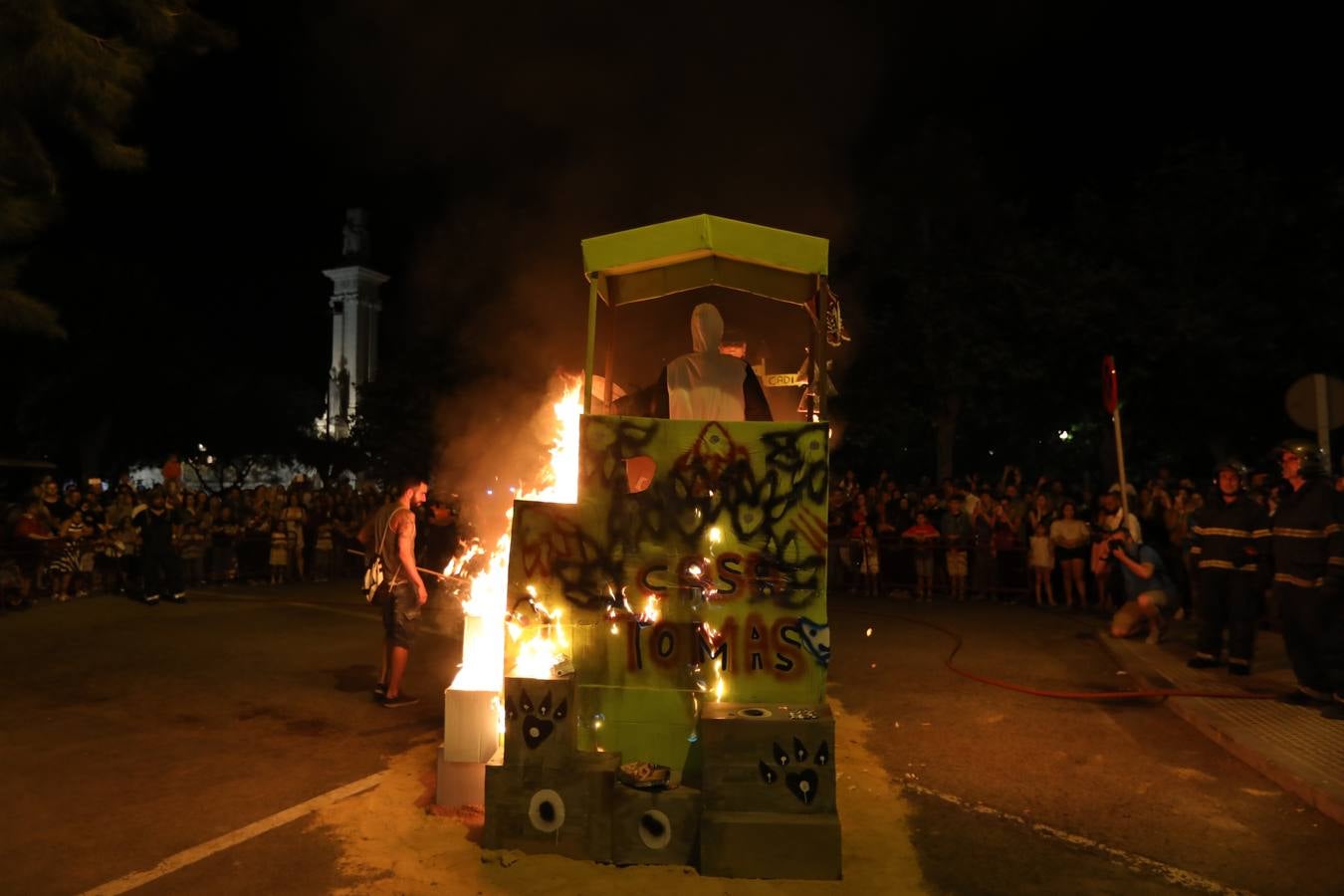 La tradición y el fuego marcan los Juanillos