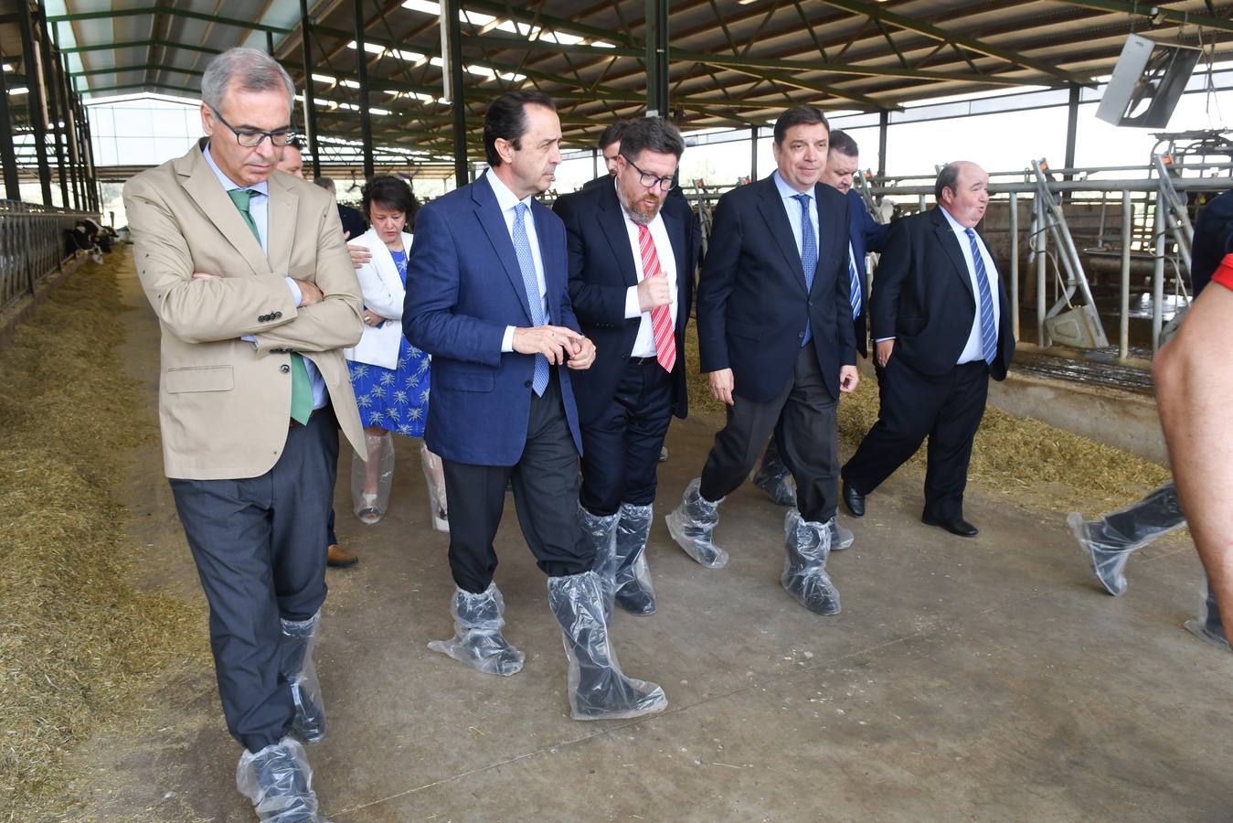 La visita del ministro de Agricultura a Covap, en imágenes